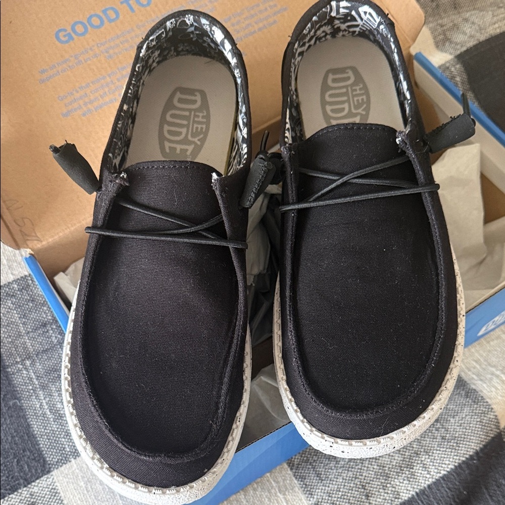 Hey Dude women’s Black Slip-On Loafers